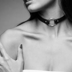 BIJOUX INDISCRETS MAZE COLLAR CHOKER MARRÓN